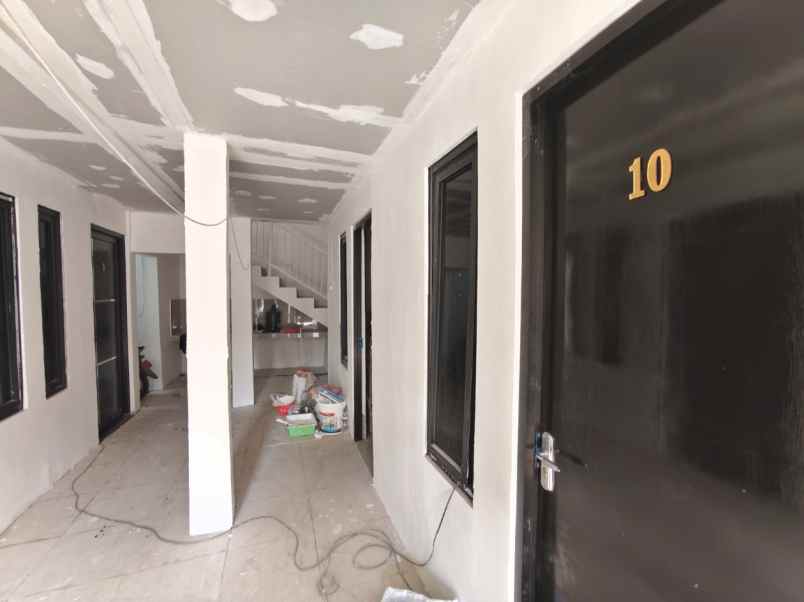 dijual rumah nginden