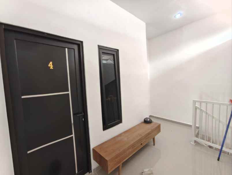 dijual rumah nginden