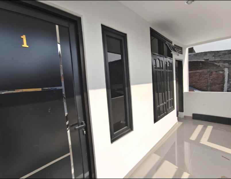 dijual rumah nginden