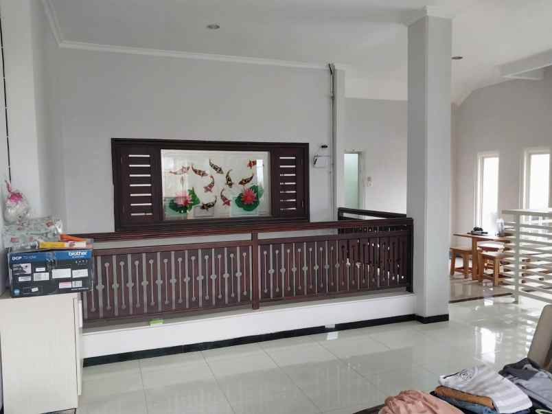 dijual rumah oma campus dau