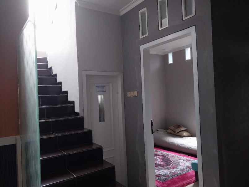 dijual rumah oma campus dau