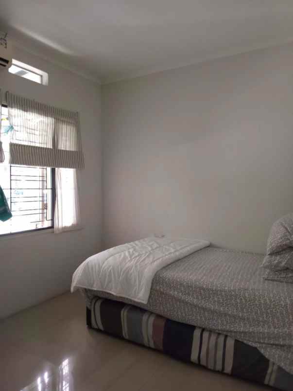 dijual rumah padalarang