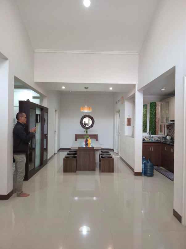 dijual rumah padalarang