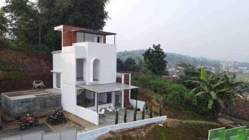 dijual rumah padalarang cirendeu