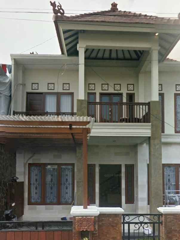 dijual rumah padang kartika