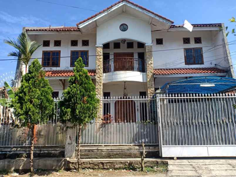 dijual rumah pajajaran