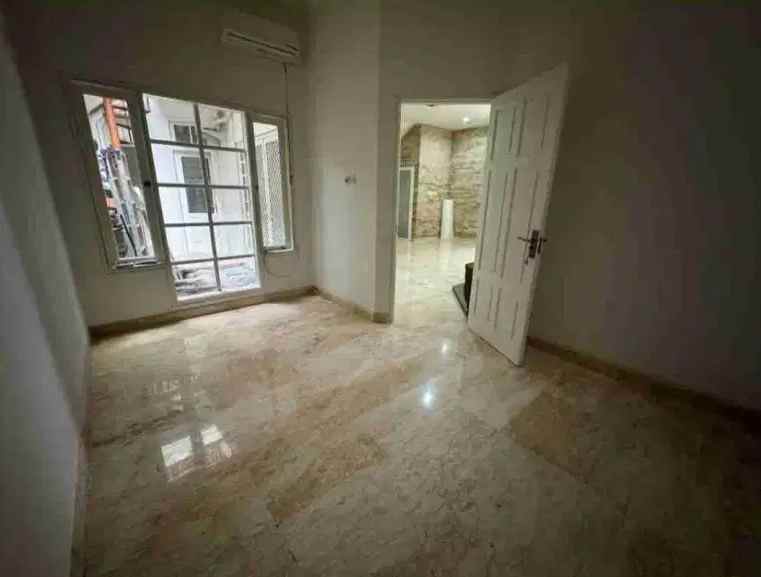 dijual rumah pakuwon city san diego