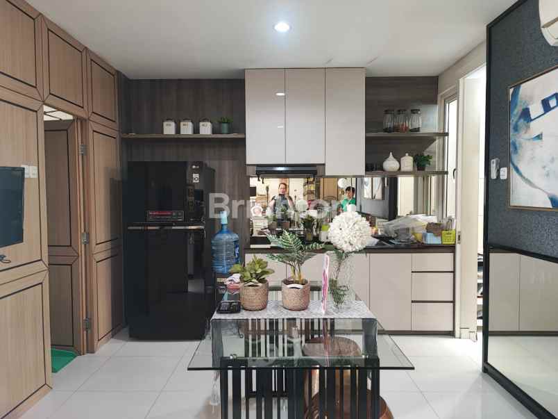 dijual rumah pakuwon city suvadiva
