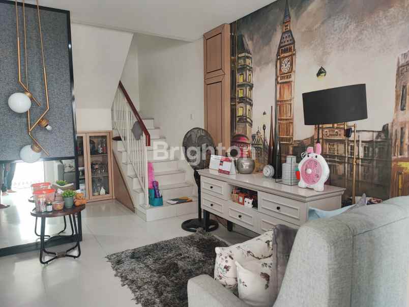 dijual rumah pakuwon city suvadiva
