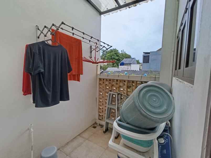 dijual rumah pancoran mas