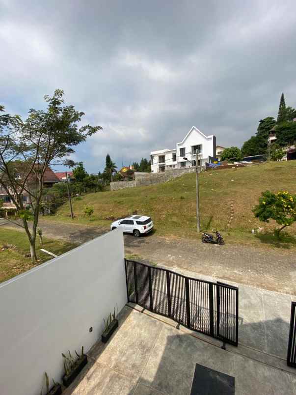 dijual rumah panderman kota batu