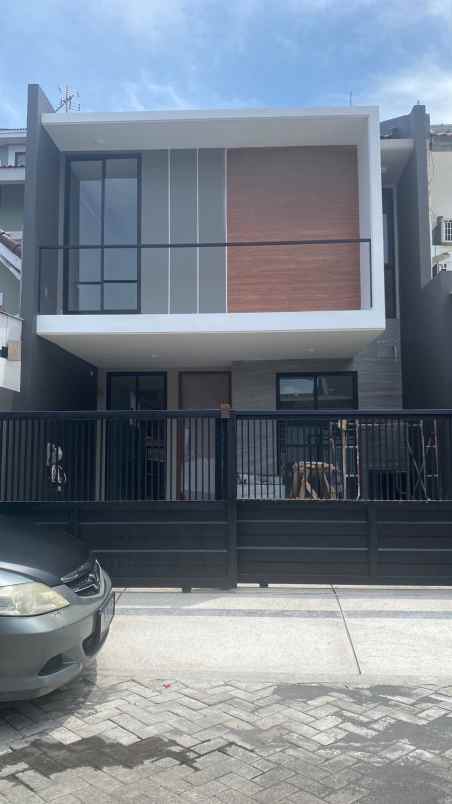 dijual rumah pantai mentari