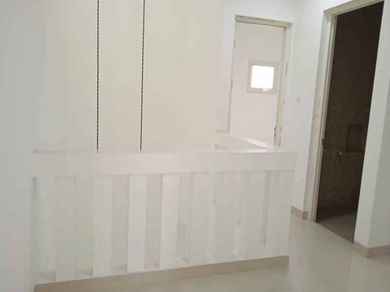 dijual rumah pantai mentari ocean