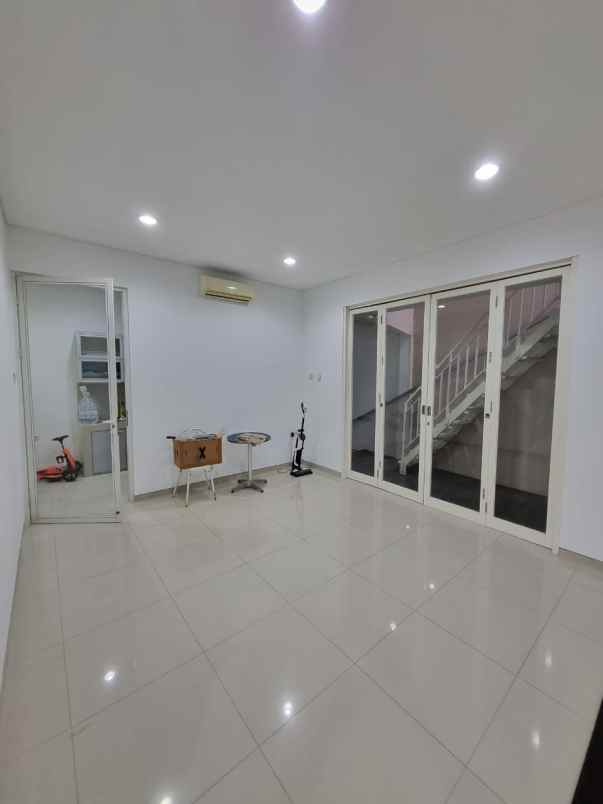 dijual rumah pantai mentari ocean park
