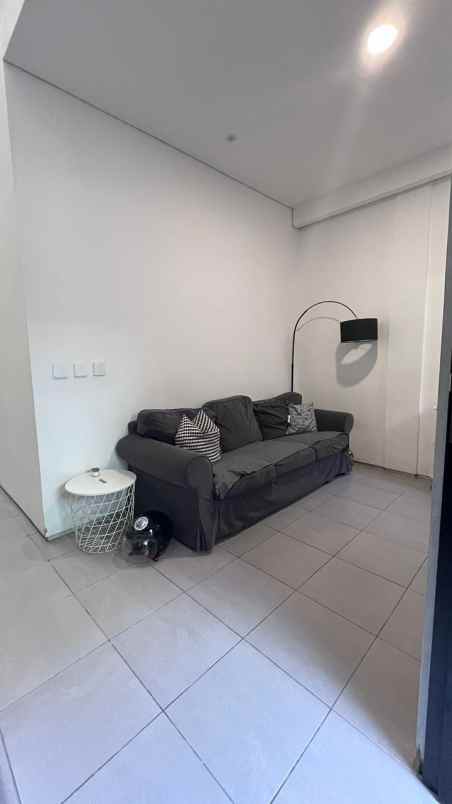 dijual rumah paseban senen jakarta pusat