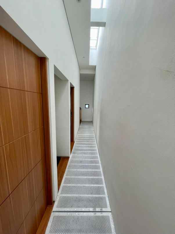 dijual rumah paseban senen jakarta pusat