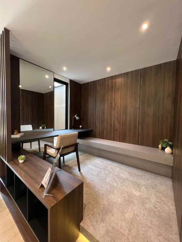 dijual rumah pasir angin