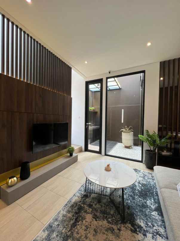 dijual rumah pasir angin