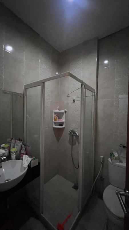 dijual rumah pelangi gading residence