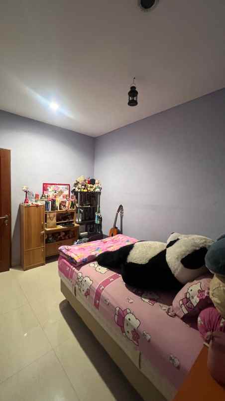 dijual rumah pelangi gading residence