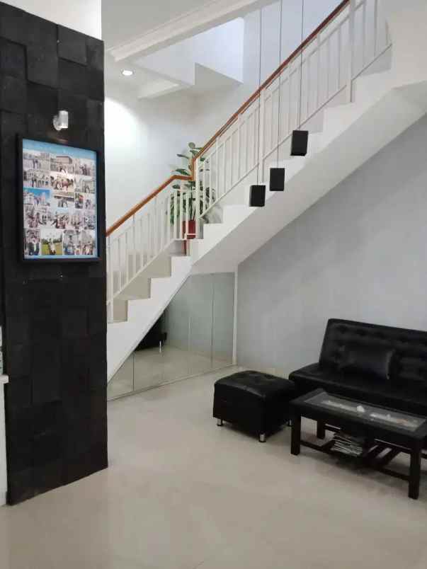 dijual rumah percetakan negara cempaka