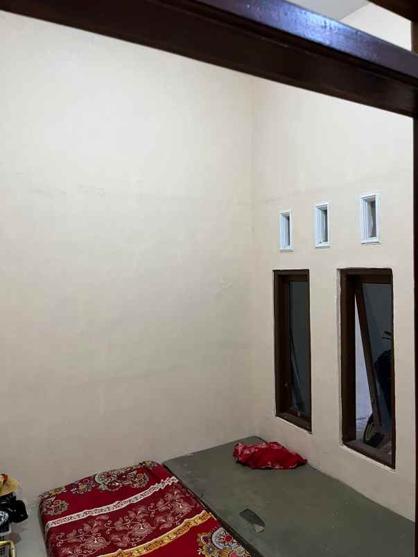 dijual rumah perum jaya regency