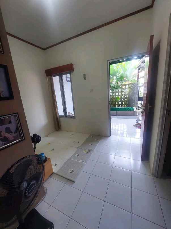 dijual rumah perumahan