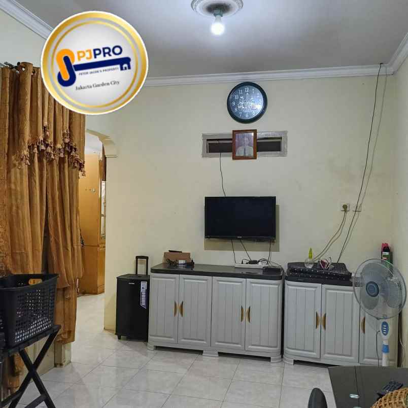 dijual rumah perumahan duta bandara permai