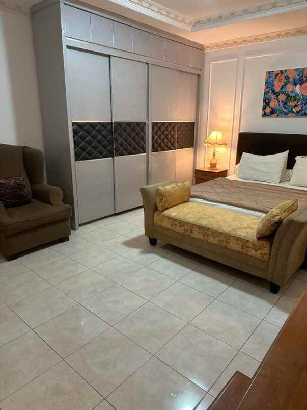 dijual rumah perumahan taman modern