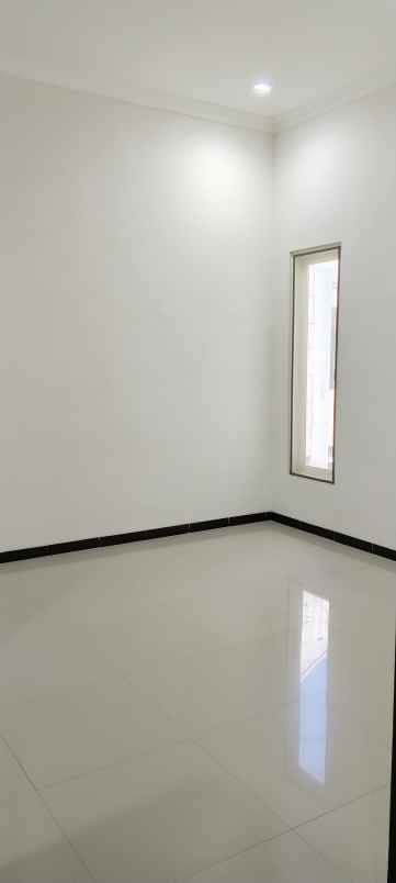 dijual rumah perumahan urban mansion no