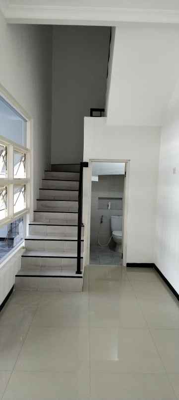 dijual rumah perumahan urban mansion no
