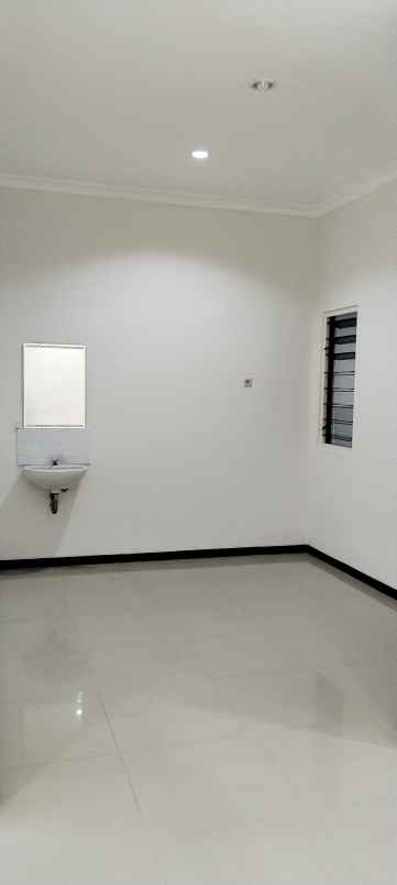 dijual rumah perumahan urban mansion no