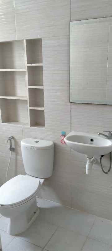 dijual rumah perumahan urban mansion no