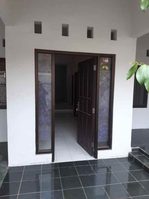 dijual rumah perumahan villa asri jl