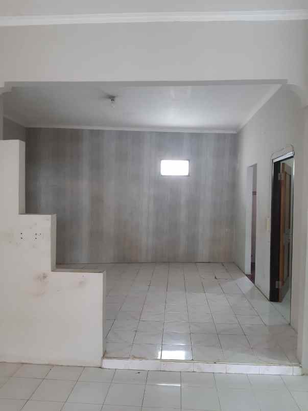 dijual rumah perumahan villa asri jl