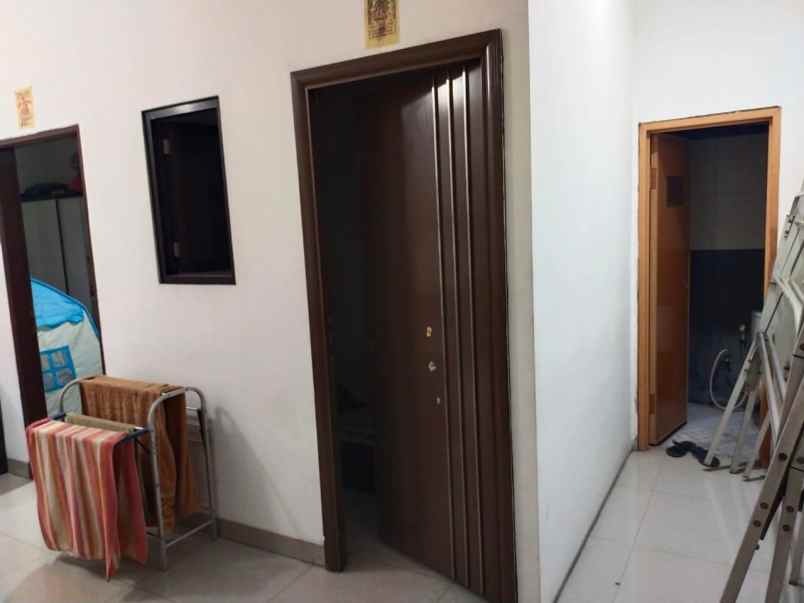 dijual rumah perumahan villa taman