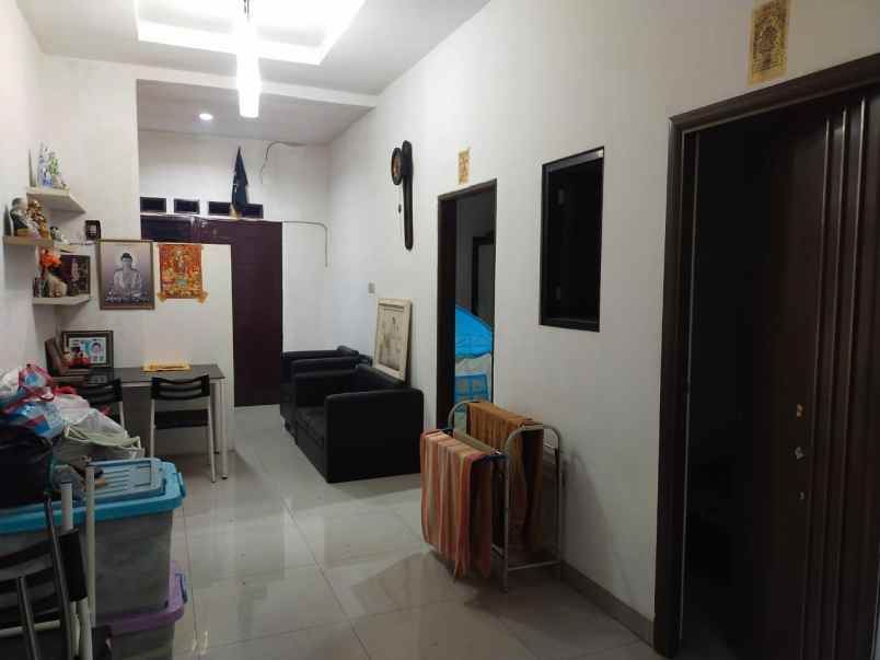 dijual rumah perumahan villa taman