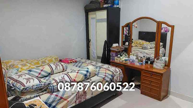 dijual rumah perumnas depok 2 tengah jl