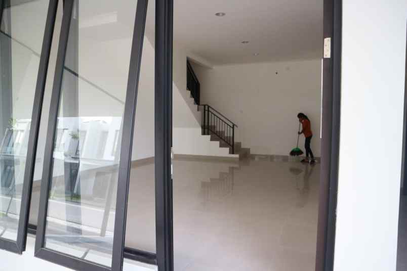 dijual rumah pik 2 penjaringan kamal muara