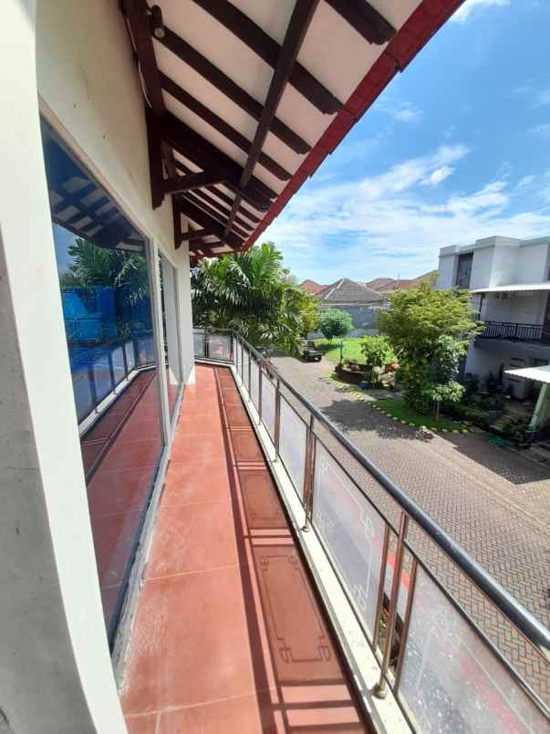 dijual rumah pinus asri