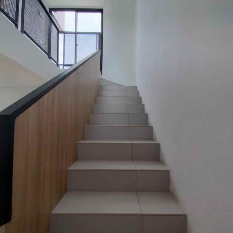 dijual rumah pondok ranji