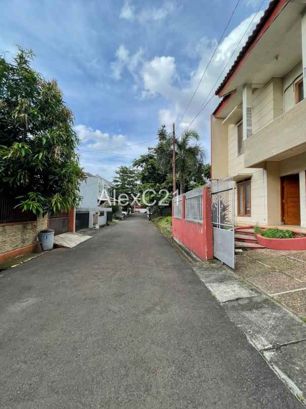 dijual rumah pondok ranji