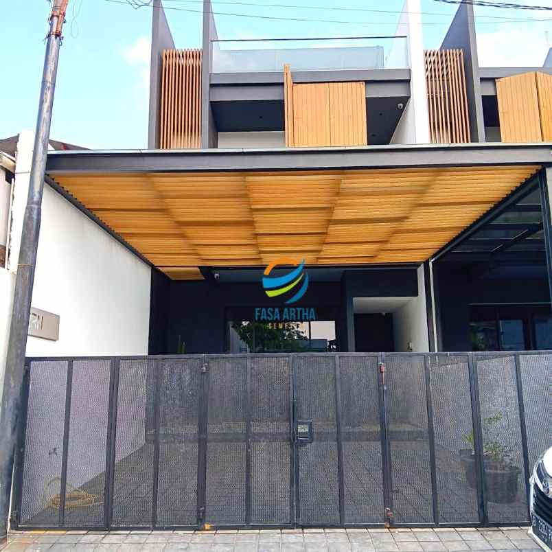 dijual rumah ponfok gede bekasi