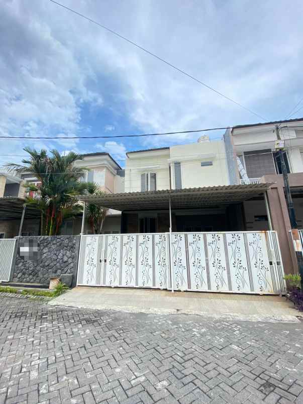 dijual rumah prapen indah