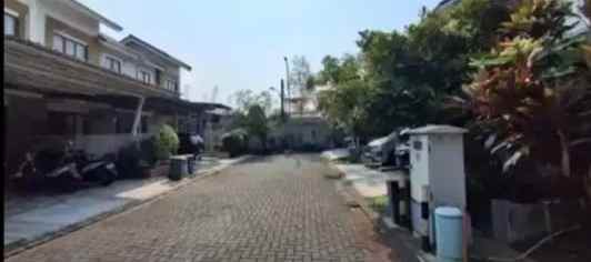 dijual rumah premier serenity