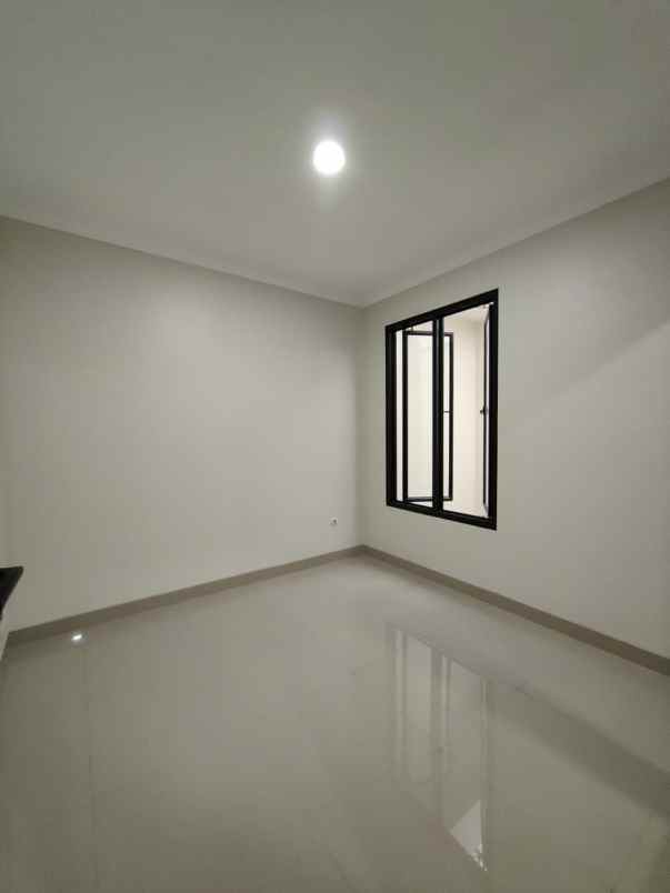 dijual rumah pulo asem