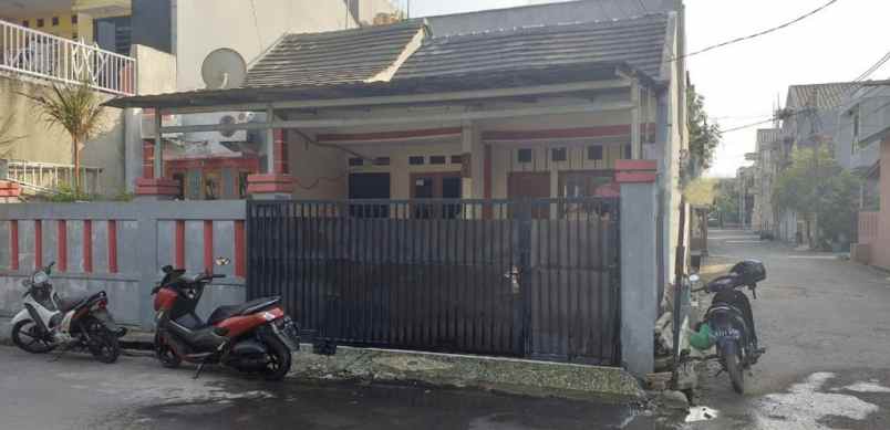 dijual rumah puri kranji regensy