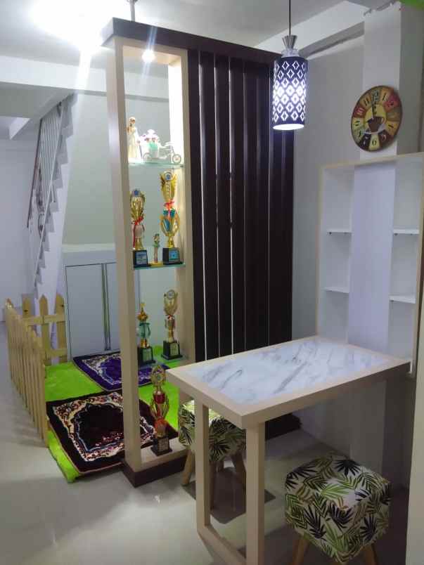 dijual rumah puri kranji regensy