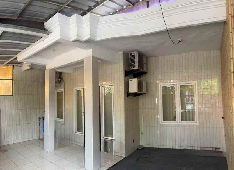 dijual rumah puri surya jaya