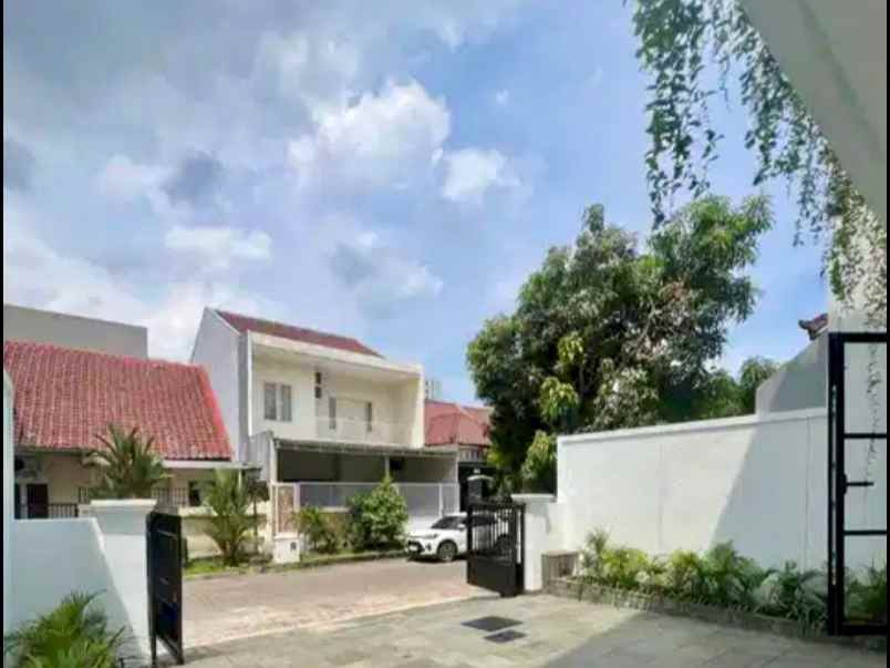 dijual rumah purimas regency rungkut